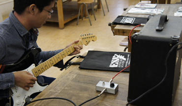 ESPギタークラフト・アカデミー大阪校　0円エフェクター製作体験