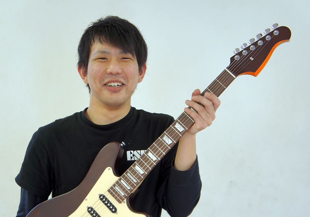 esp guitar craft academy osaka 大阪校（梅田）ESPギタークラフトアカデミー 夜間科・土曜科　夜間科・土曜科2015年度在校生の声