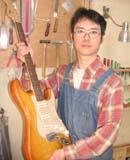 マエカワ・ギタークラフト　代表就職 前川　純二郎