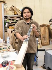ＥＳＰ新東京工場就職 原田陽一（ギター製造工場）