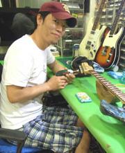 Ａrion guitar research 代表就職  林　均澤（リペア工房 / 独立開業）