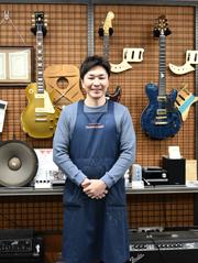 島村楽器　浅草橋ギター＆リペア店就職 阿部　忍（リペア工房所属長）