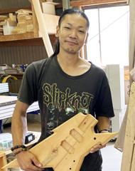Kouyama  Guitar  Works就職 香山　裕樹（ギター工房 / 独立開業）