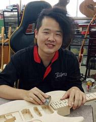 MIKO  CRAFT就職 三小田　侑人（ギター工房 / 独立開業）