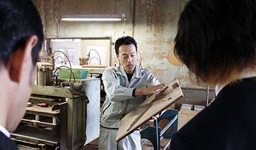 ESPギタークラフト・アカデミー大阪校 中部地方工場見学