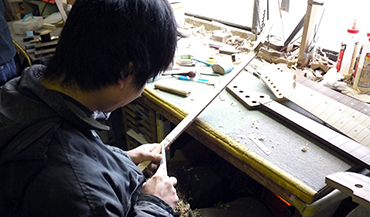 Sago New Material Guitars工房見学