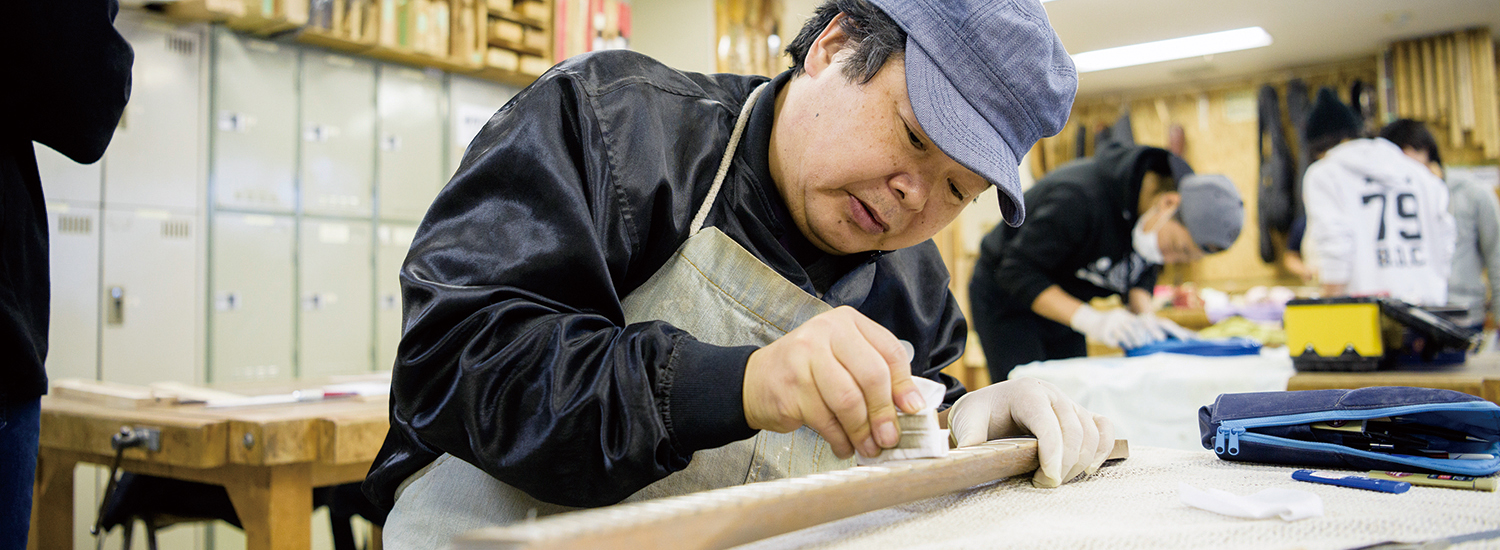 esp guitar craft academy osaka 大阪校(梅田)ESPギタークラフトアカデミー シニアコース